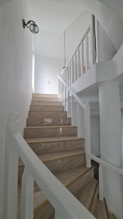 Casa Anne Ξενοδοχείο Băile Herculane Εξωτερικό φωτογραφία