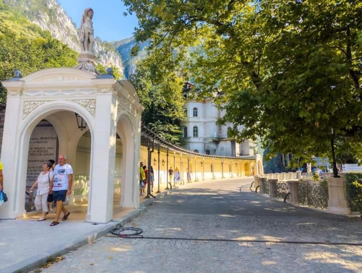 Casa Anne Ξενοδοχείο Băile Herculane Εξωτερικό φωτογραφία